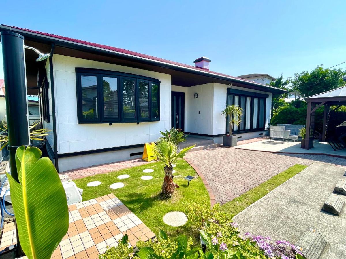 弓ヶ浜海水浴場徒歩1分! 一棟貸別荘! Yumigahama Beach House & Bbq! Minamiizu Luaran gambar